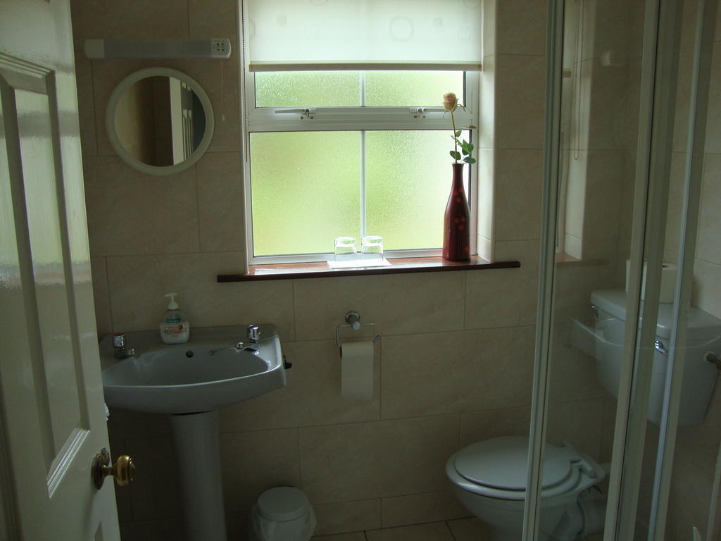 Clifford House B & B Rosslare Harbour Room photo